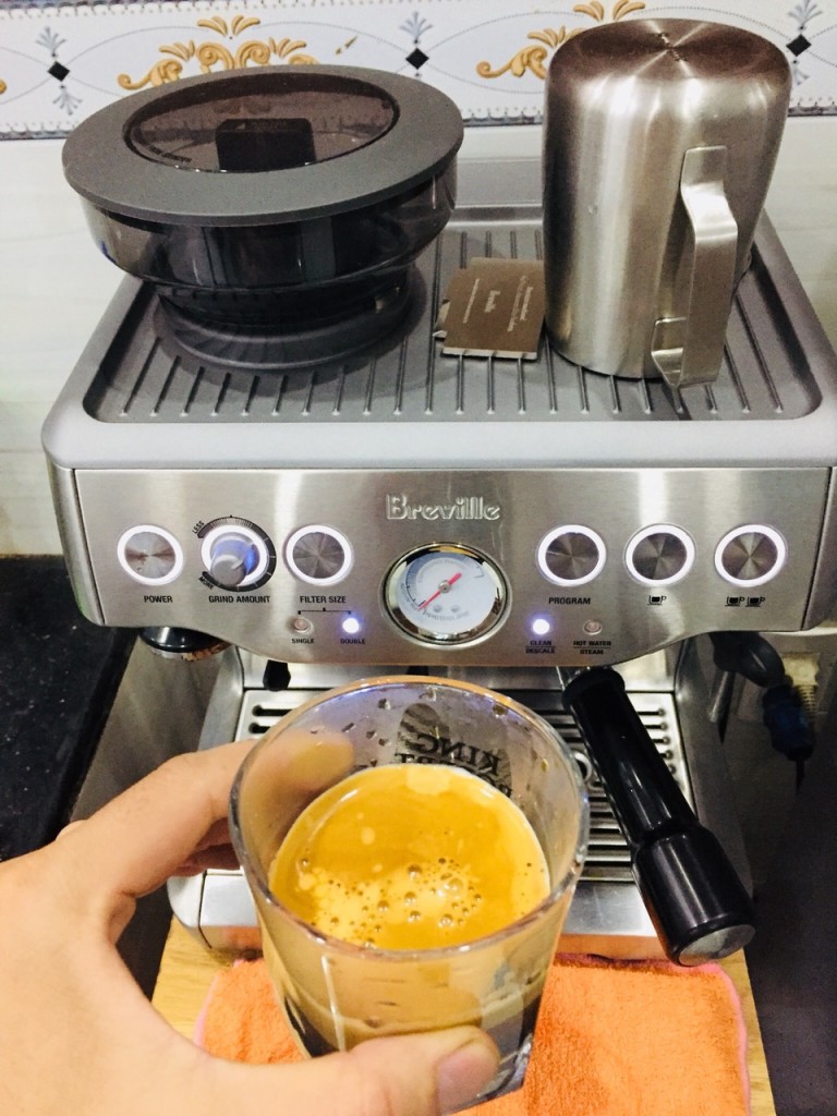 Cà phê nguyên chất pha máy